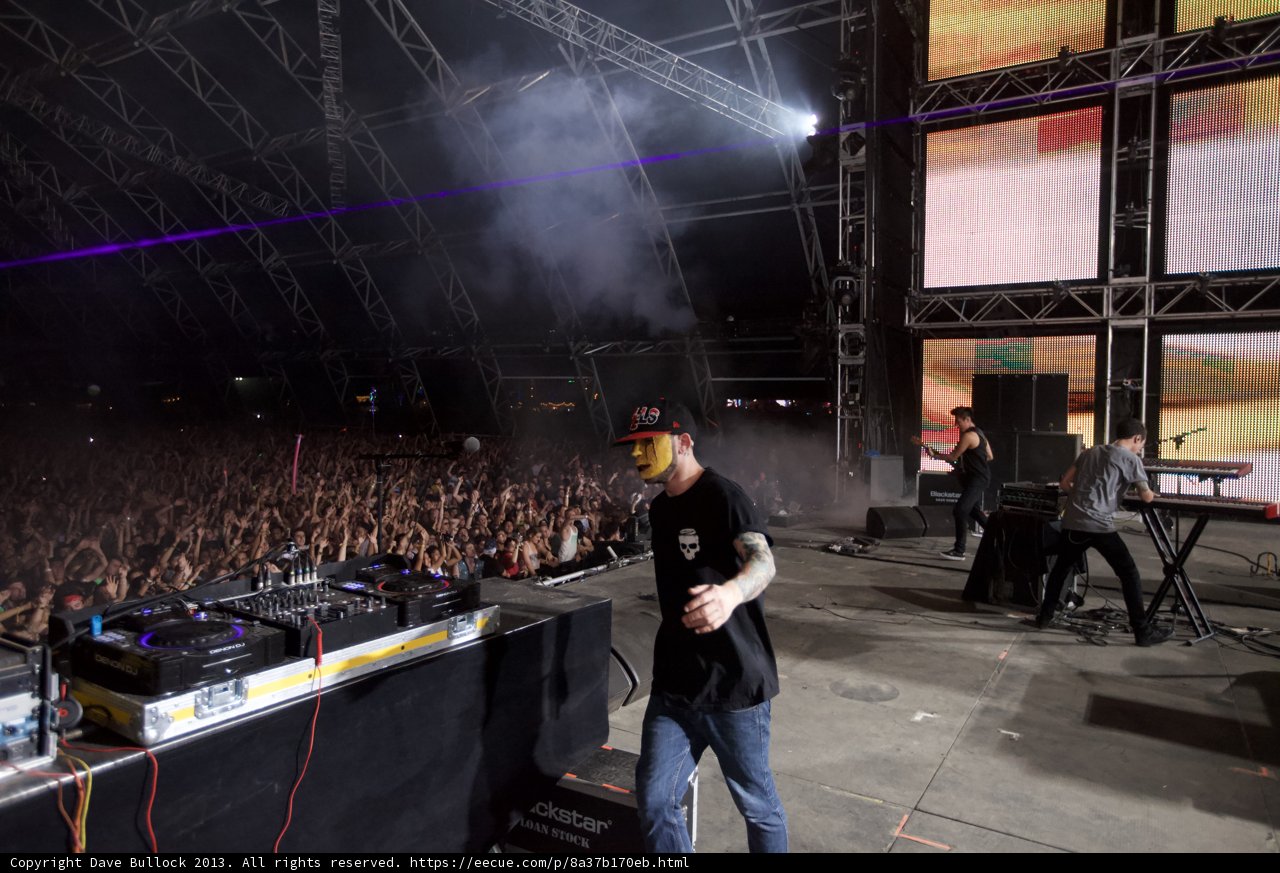 The Ultimate Performance by DJ and Entertainer
