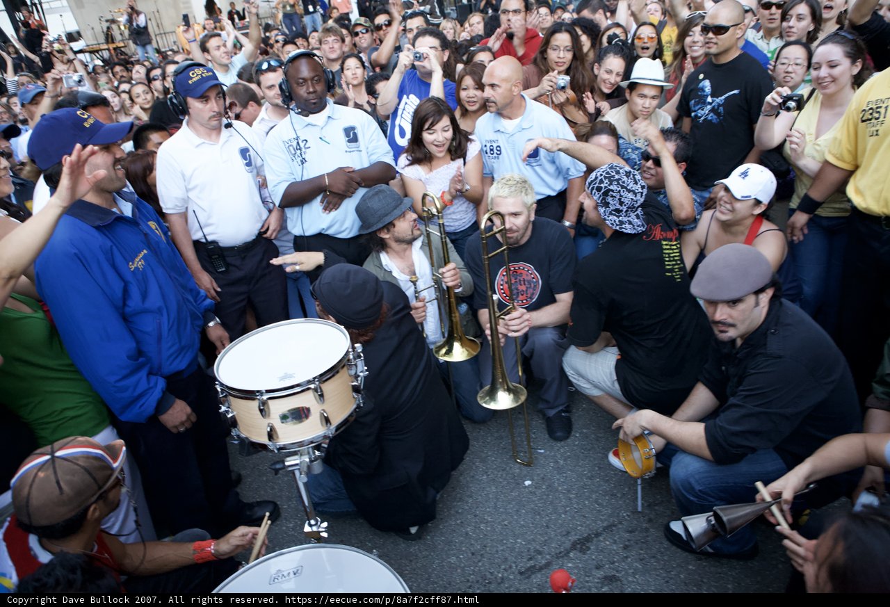 Jamming with the Crowd: A Musical Parade