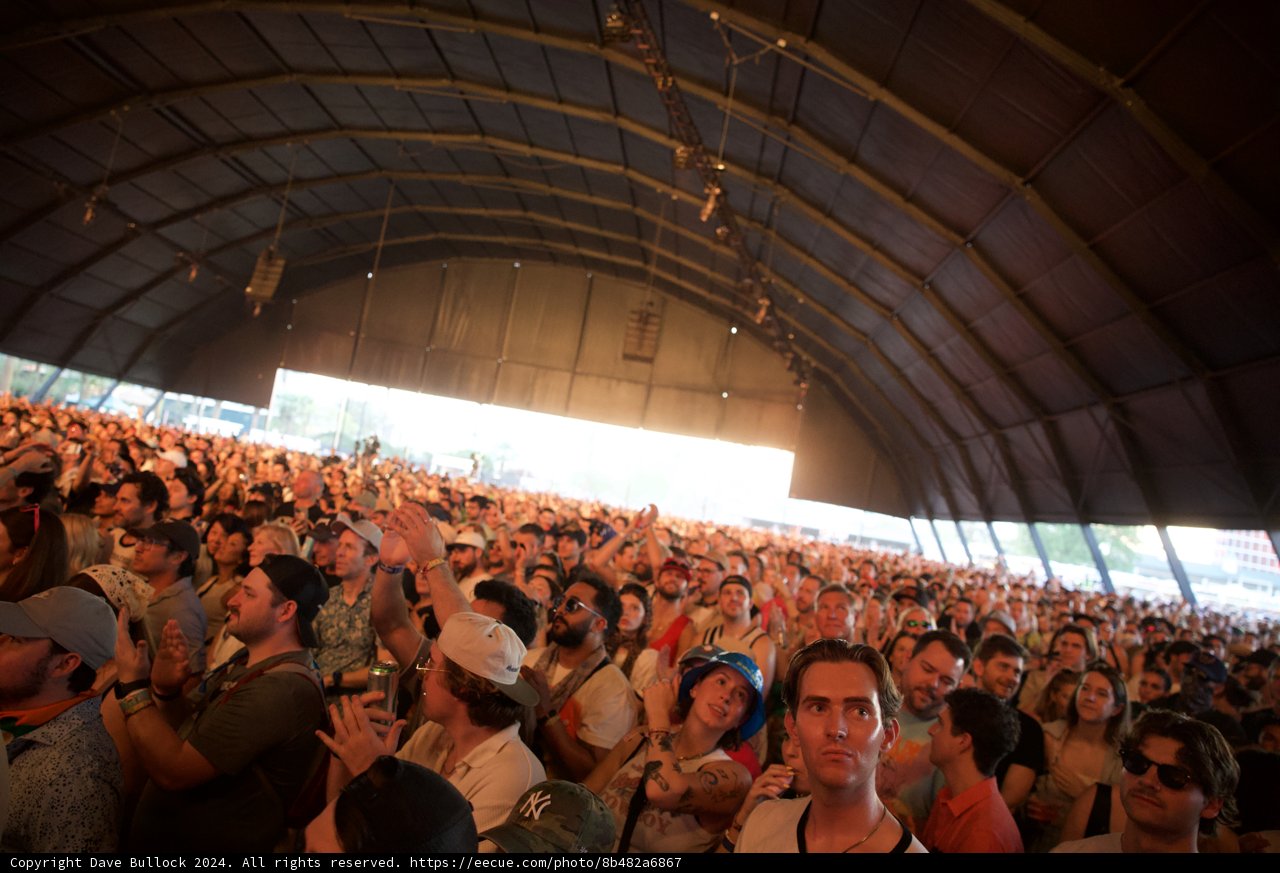 Enthrallment Under the Dome: A Moment at Coachella 2024