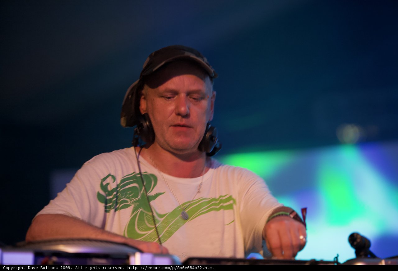 Grooving to the Beats at Coachella 2009