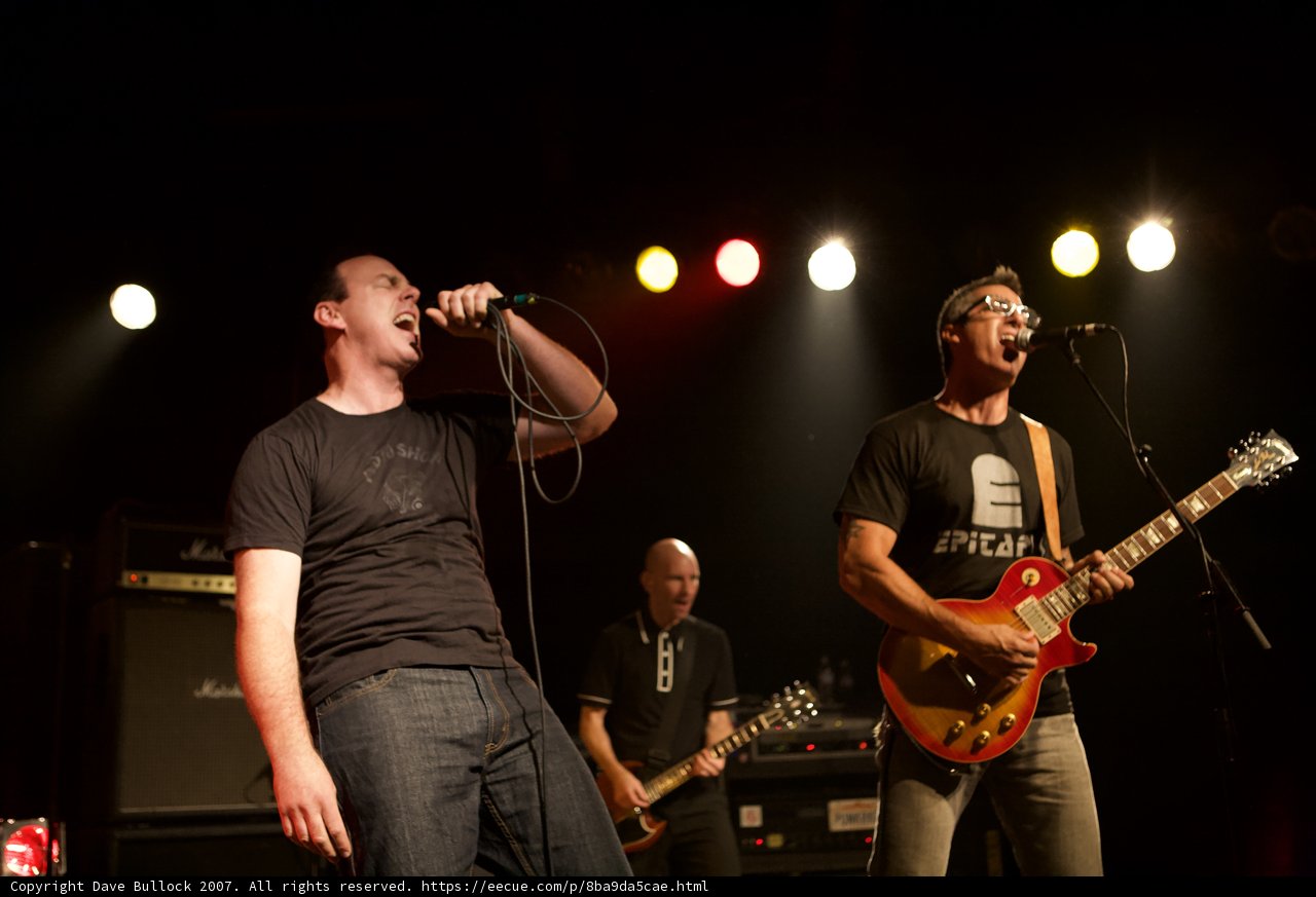 Bad Religion Rocks the Glasshouse