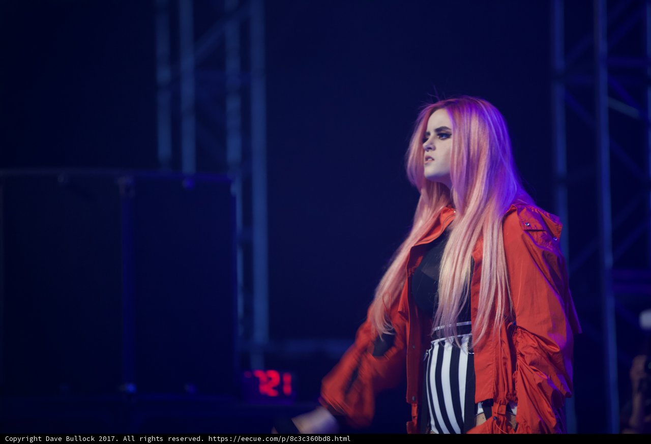 Pink-haired Performer Shines on Stage