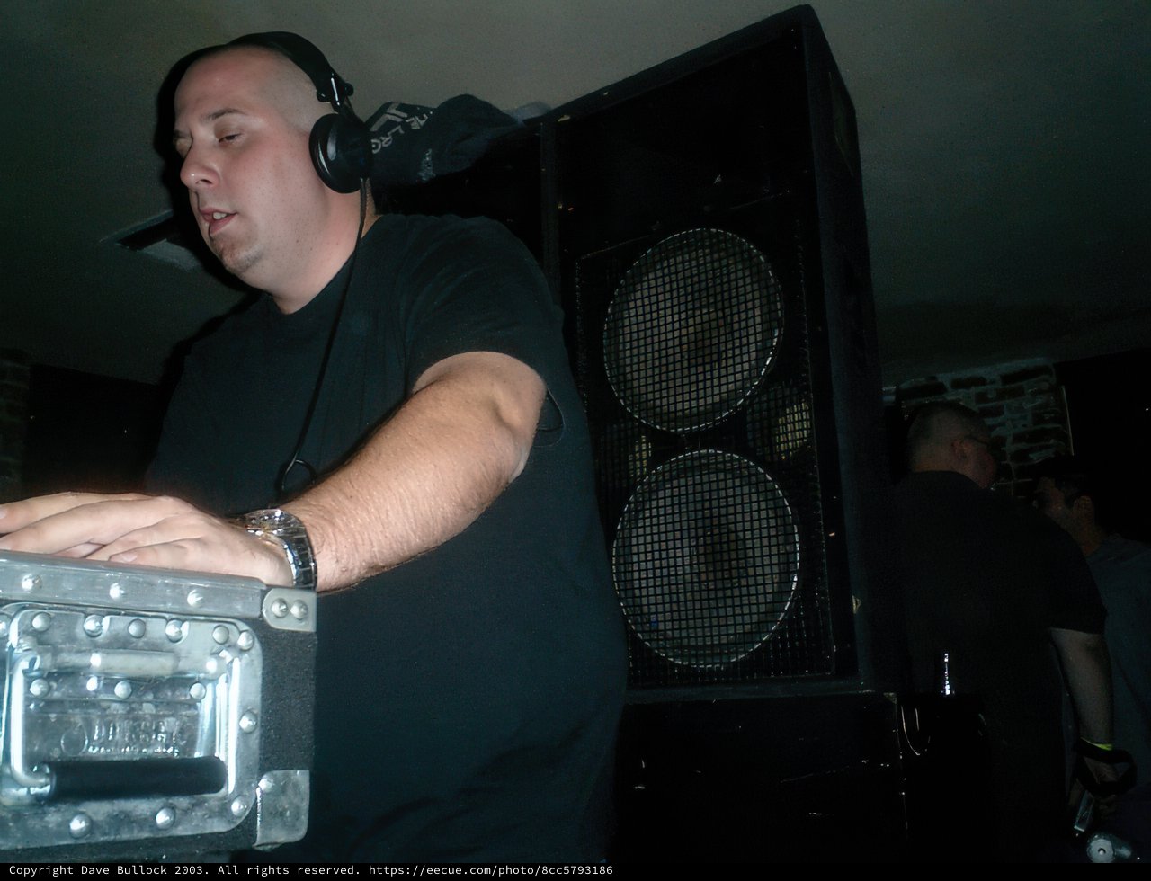 AK1200 Entertains the Crowd with His Music