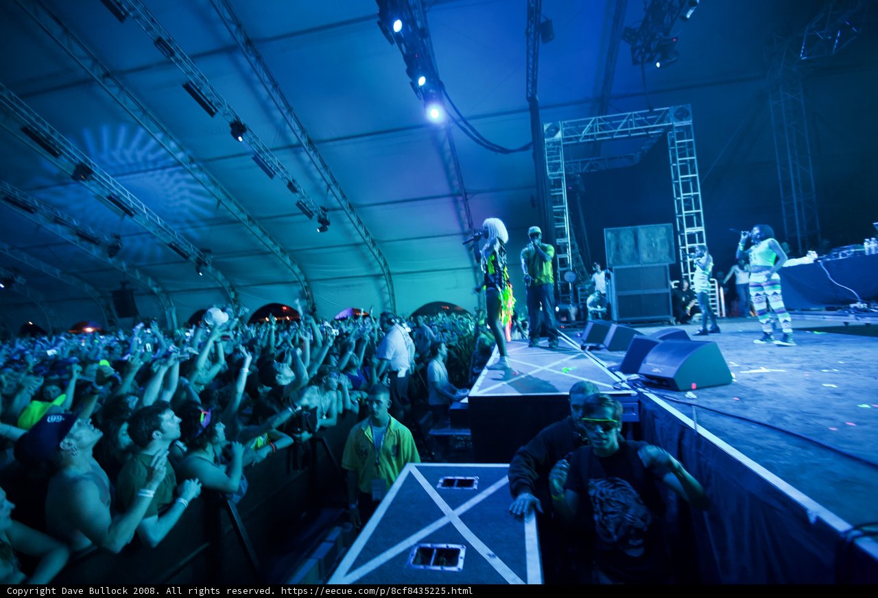 A Rocking Night with Pokras Lampas and the Crowd at Coachella 2008