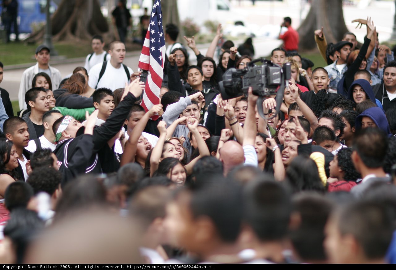 School Walkout Captured by Enthusiastic Photographers