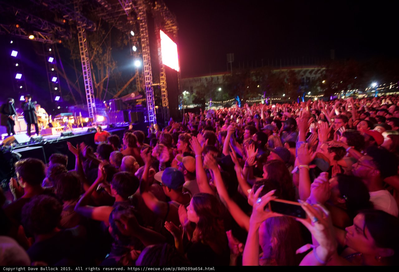 FYF Fest Wide Crowd Shot Stage Arms Raised Video Screen Coliseum Dusk