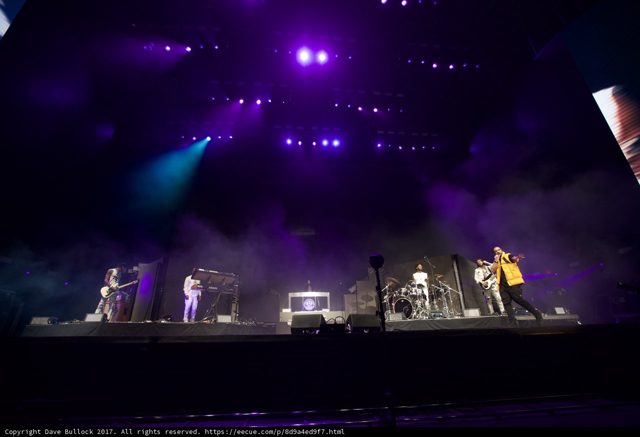 Drake Rocks Coachella Stage with Purple Lights and Smoke