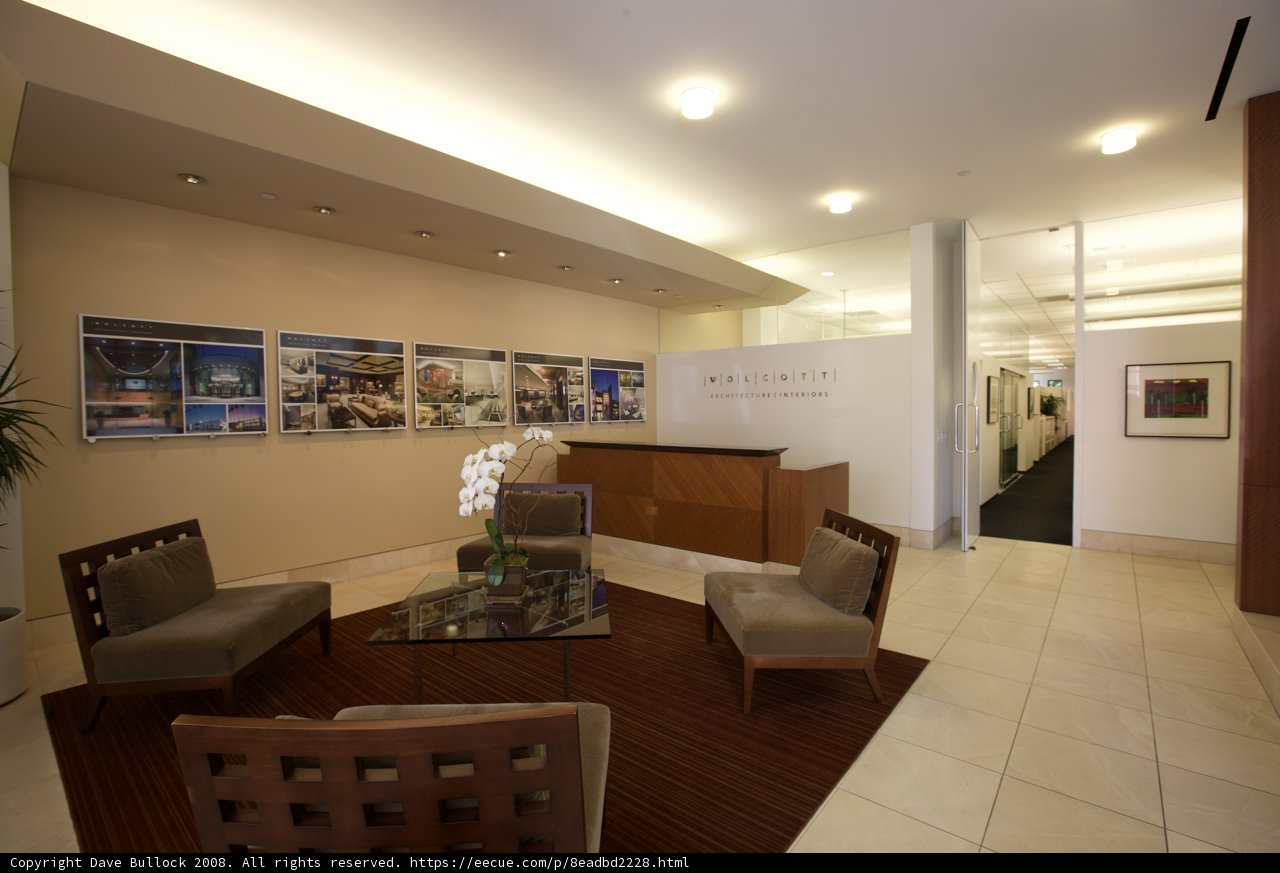 Welcoming ambiance of the lobby