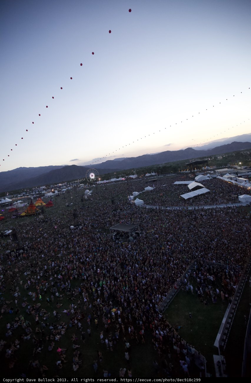 Balloon-filled Audience at Coachella