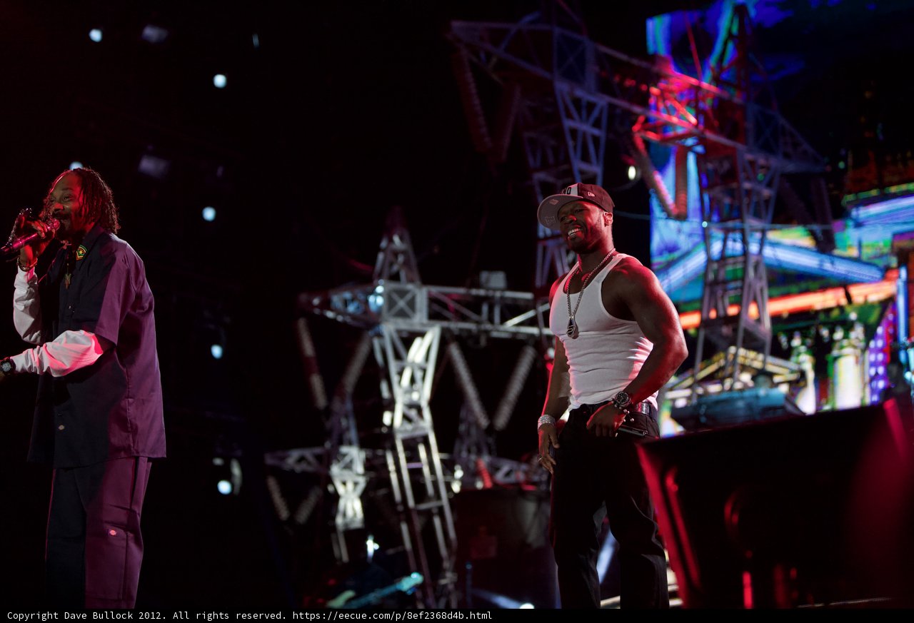 Snoop Dogg and 50 Cent Take the Stage