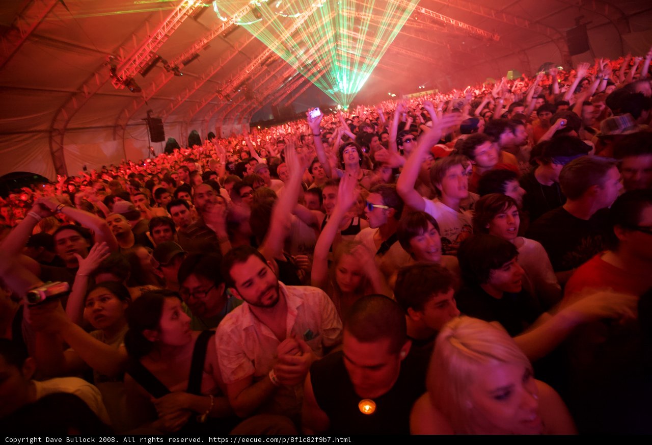Coachella 2008 Crowd Singing Along