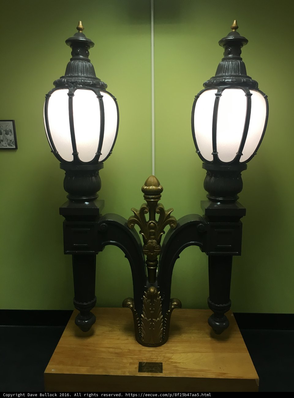 Illuminating Art