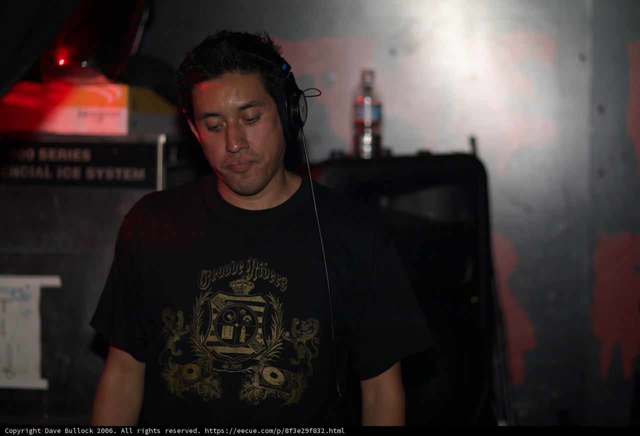 Grooving in the Dark