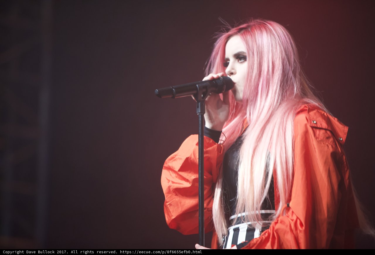 Pink-haired Diva at Coachella