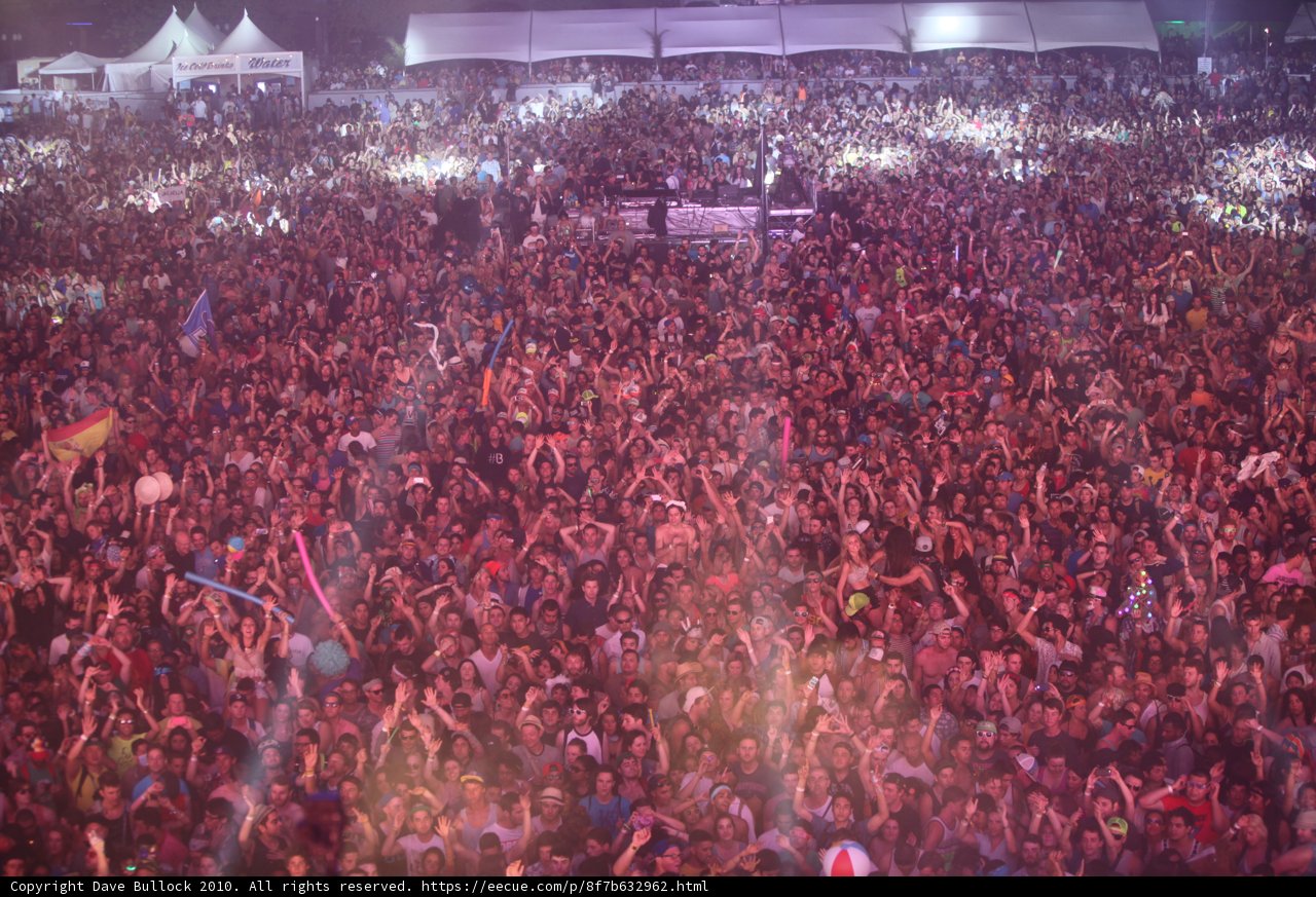 Coachella Nightlife Comes Alive
