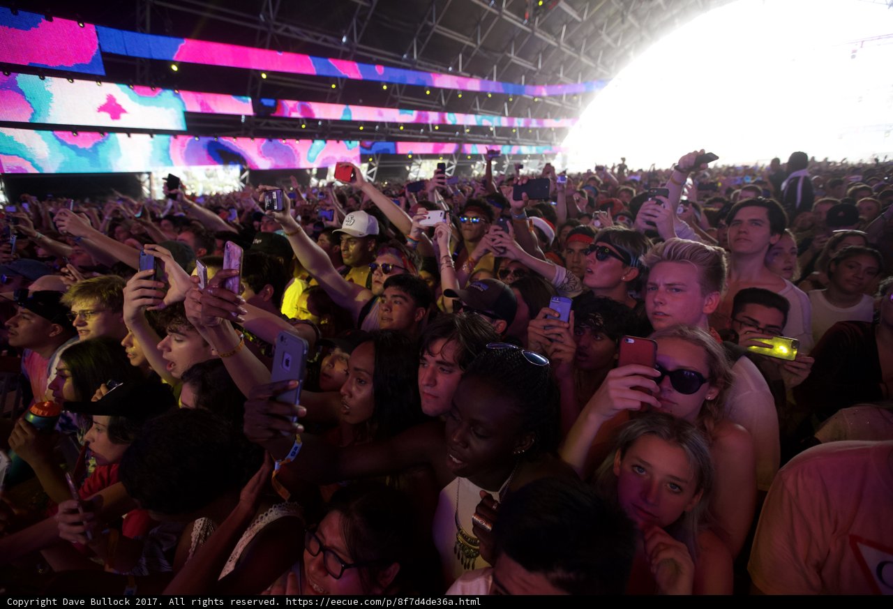 Electric Crowd