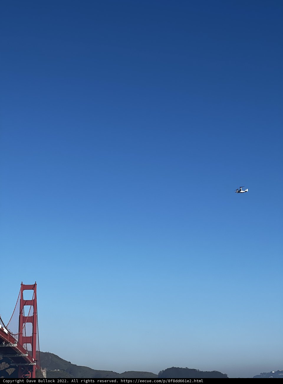 Flight over the Golden Gate Bridge