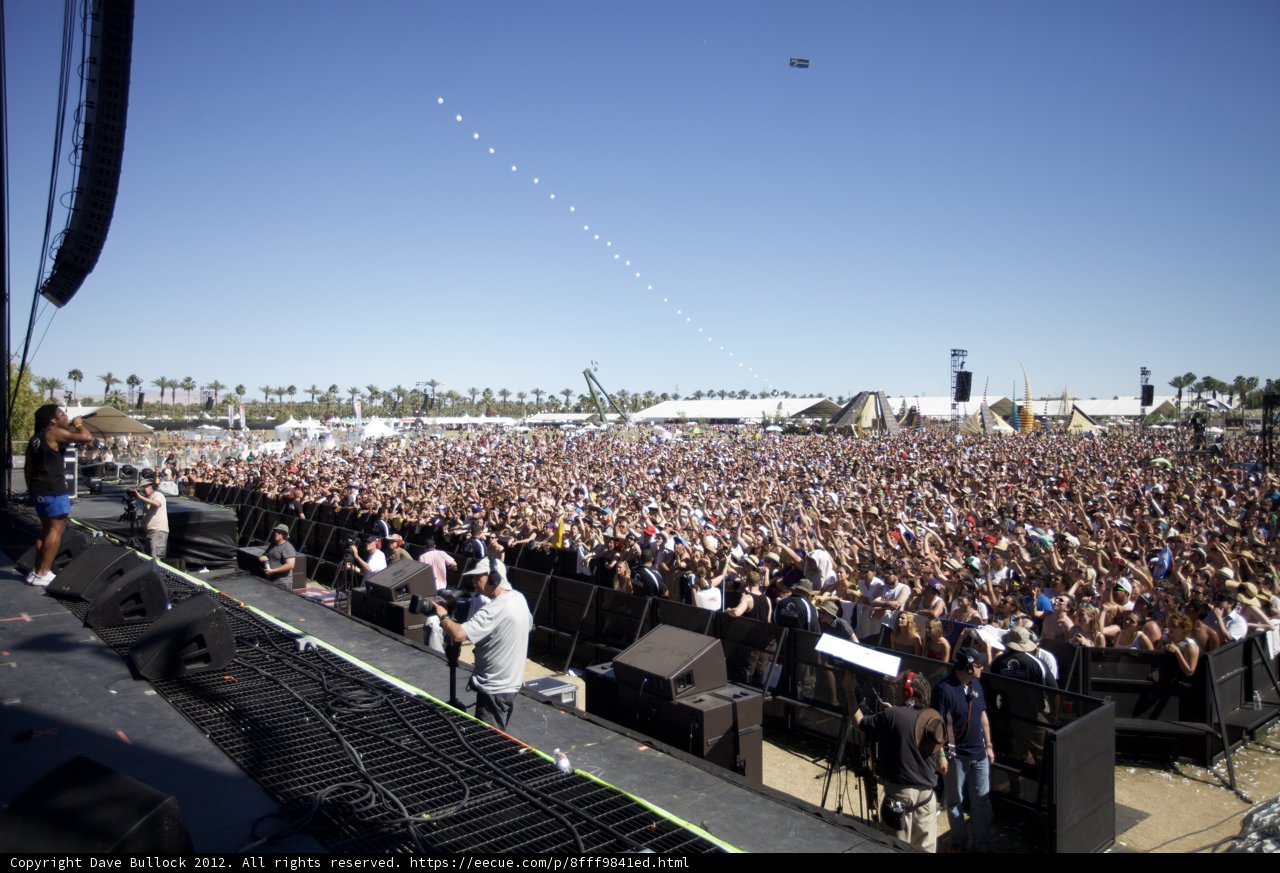 Coachella 2012: A Sea of Fans