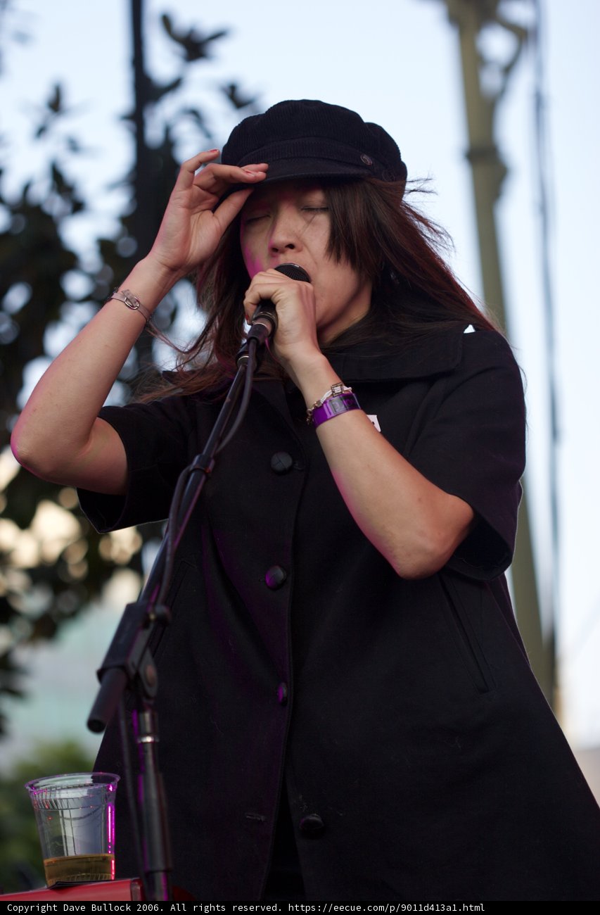 Kazu Makino: Singing Her Heart Out