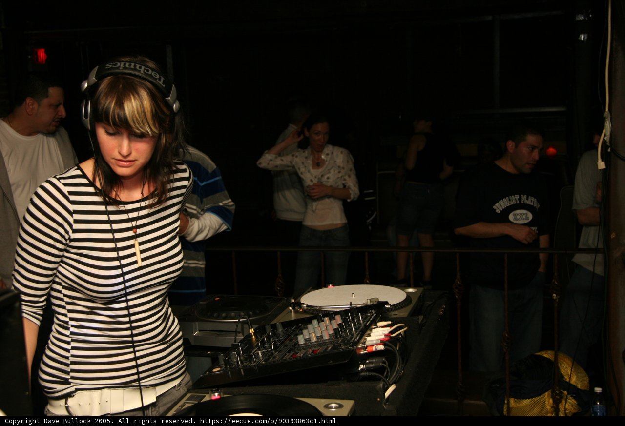 DJ Holly Lincoln-Smith rocking the club