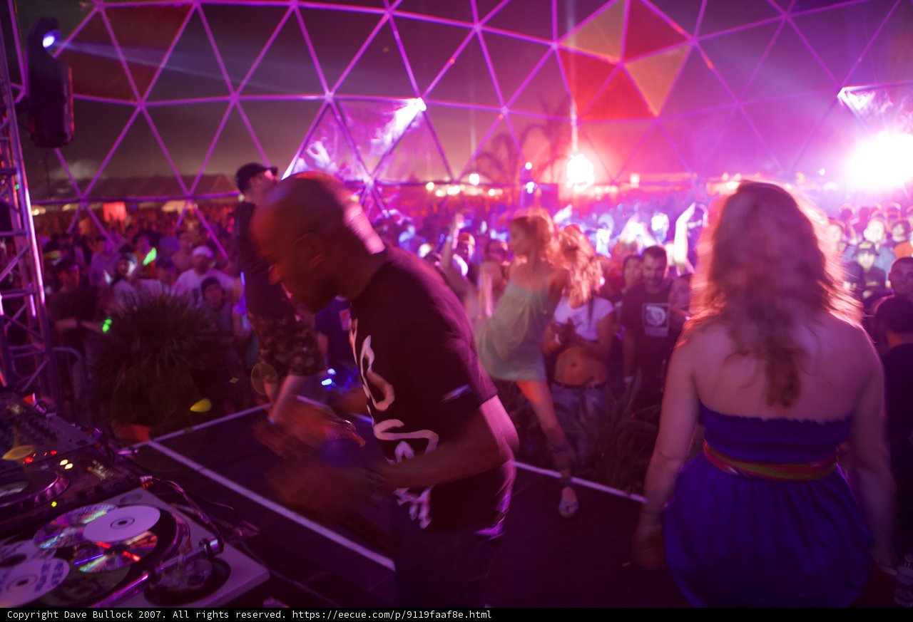 Clubbing with the Crowd