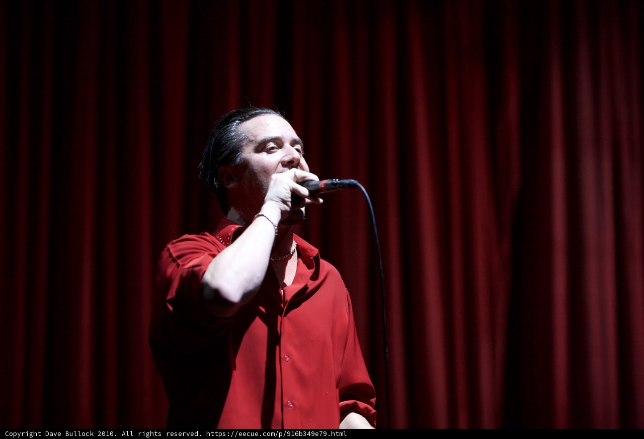 Mike Patton rocks Coachella