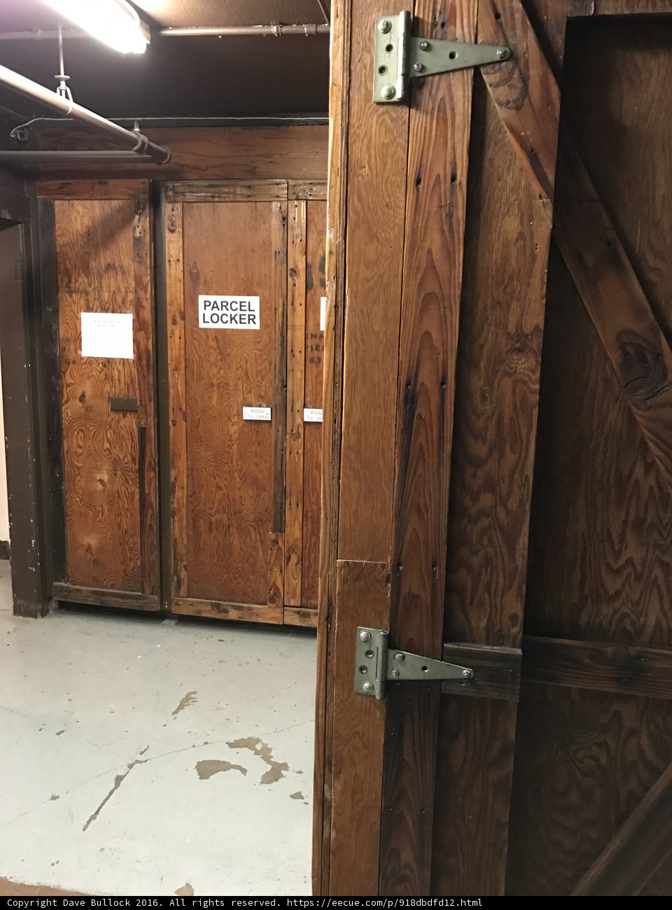 The Simple Elegance of Wooden Doors