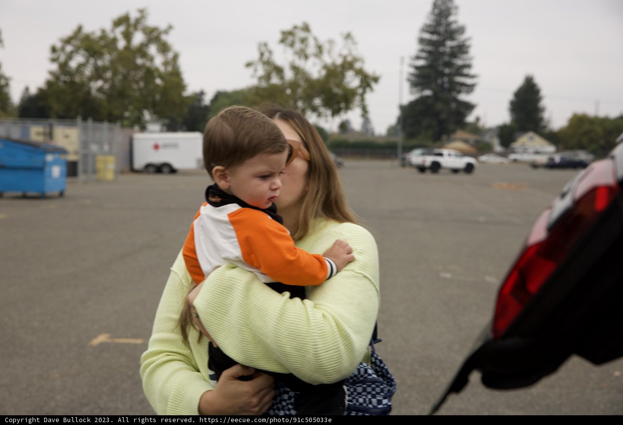 Motherly Love Amidst Urban Hustle