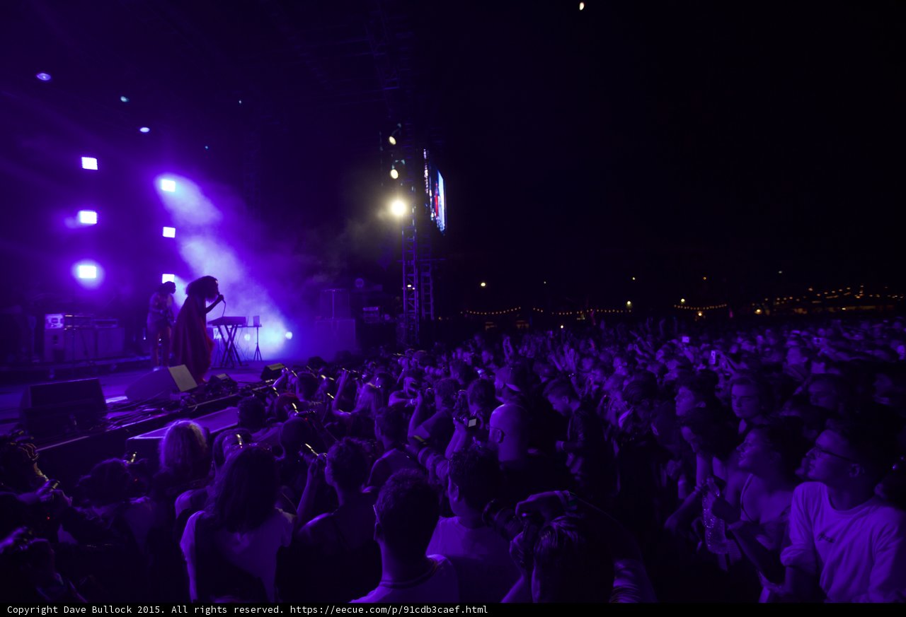 Florence and the Machine Purple Spotlight Beam Crowd