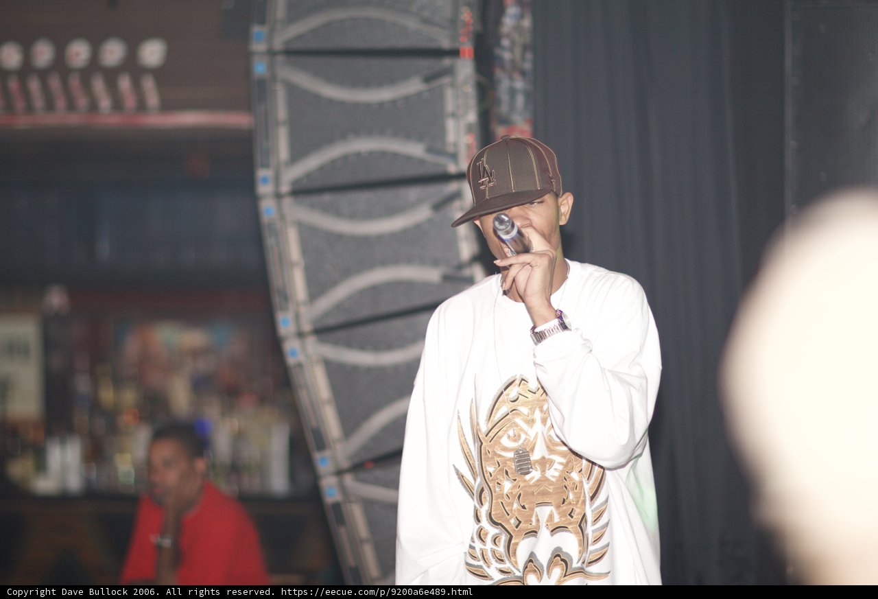 The Cap-wearing Performer