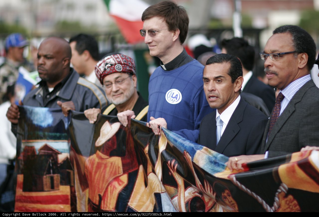 Villaraigosa Supporters March with Banner
