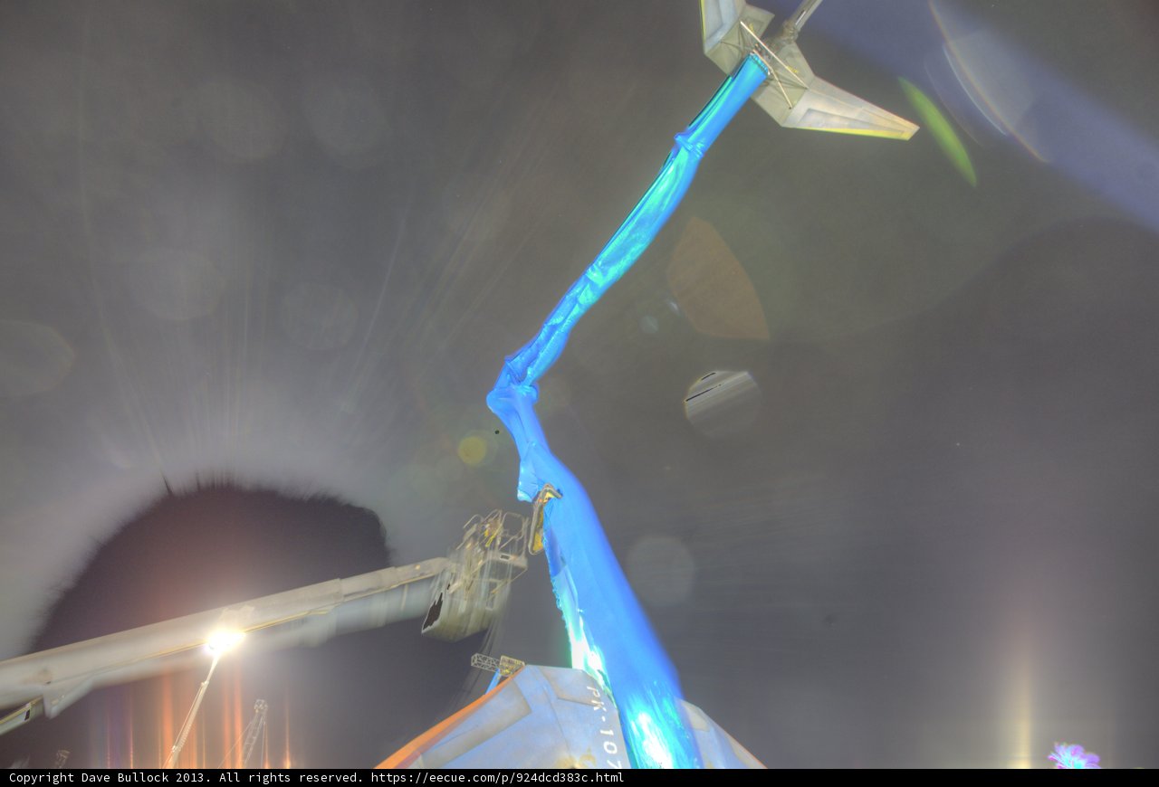 Crane lifting heavy object
