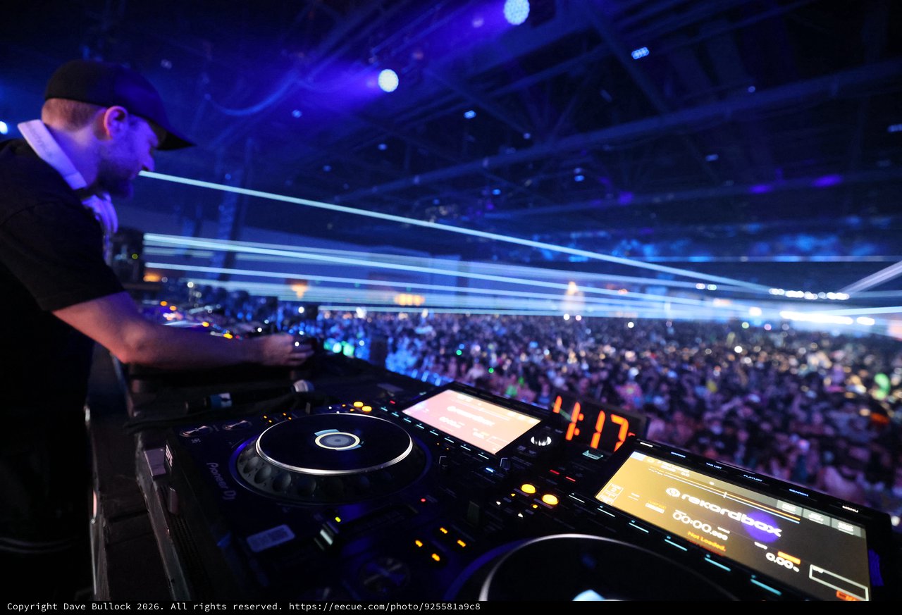 DJ Commands Massive Crowd at Wobbleland 2026