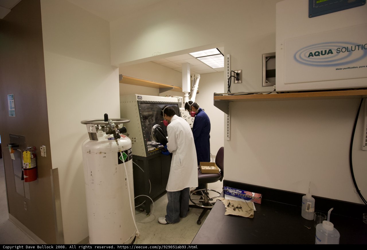 Quantum Nano Experiment