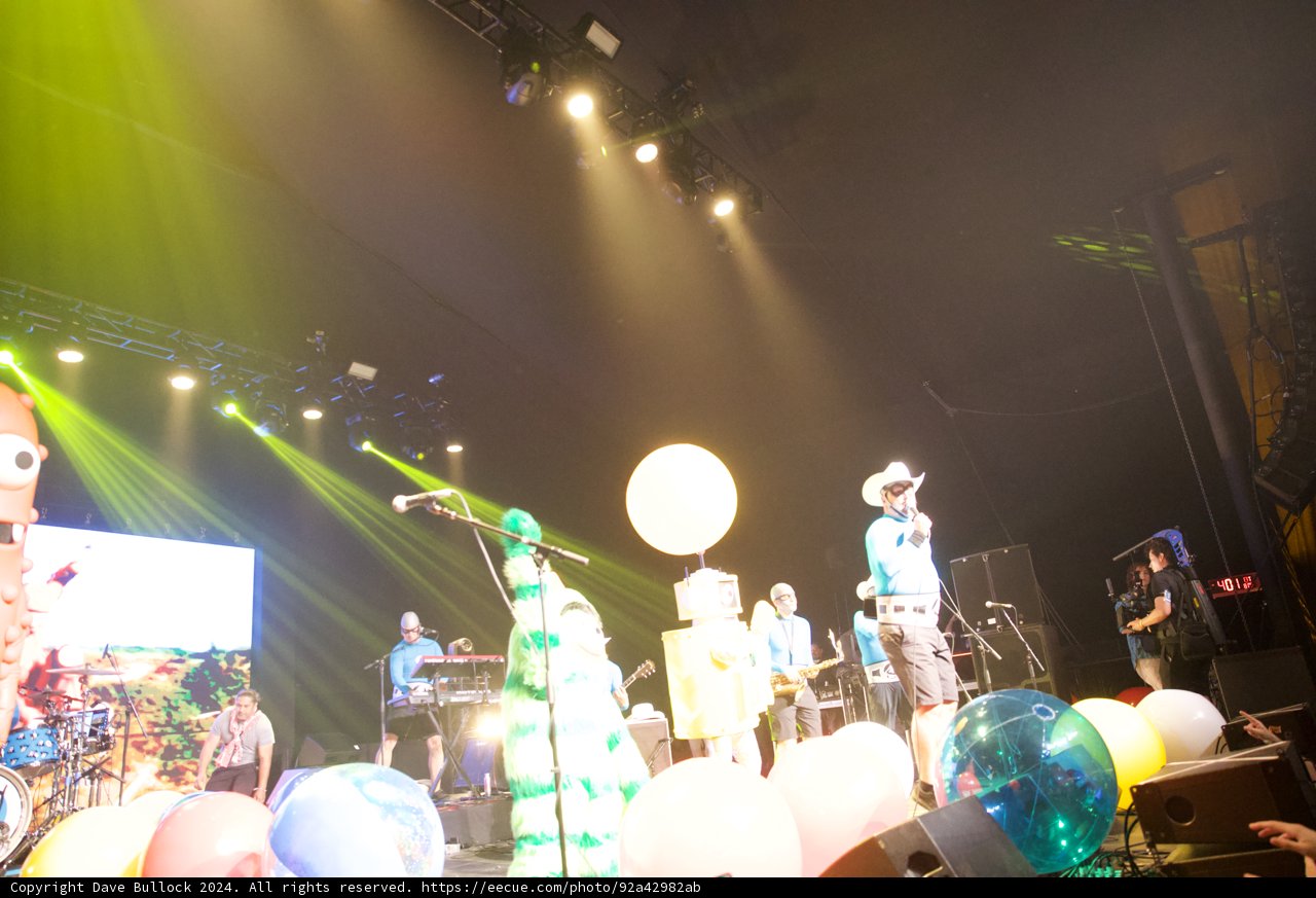 Electric Vibes at Coachella 2024: Yokozuna's Live Stage Mastery