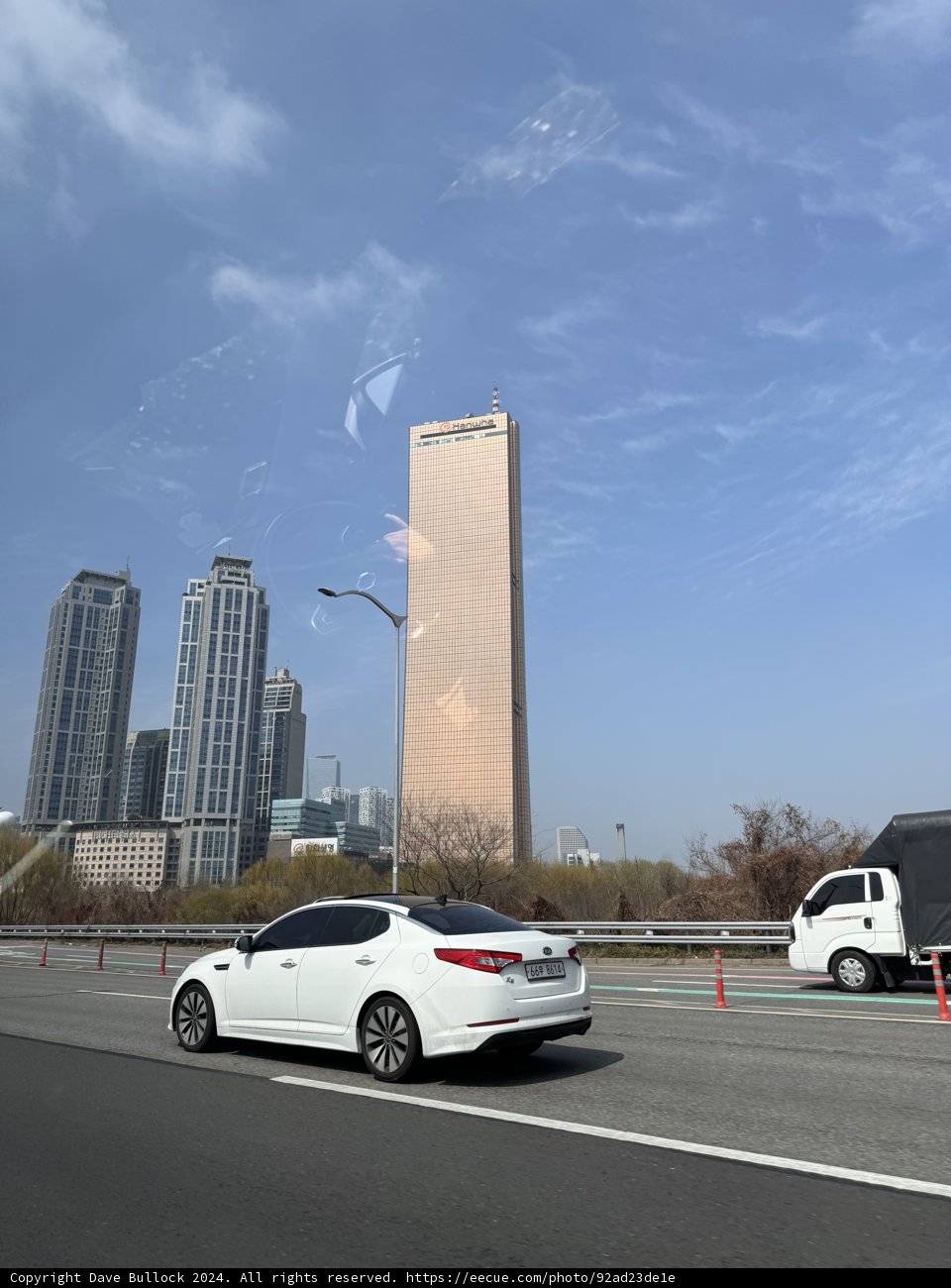 Metropolis Motion: Car vs City