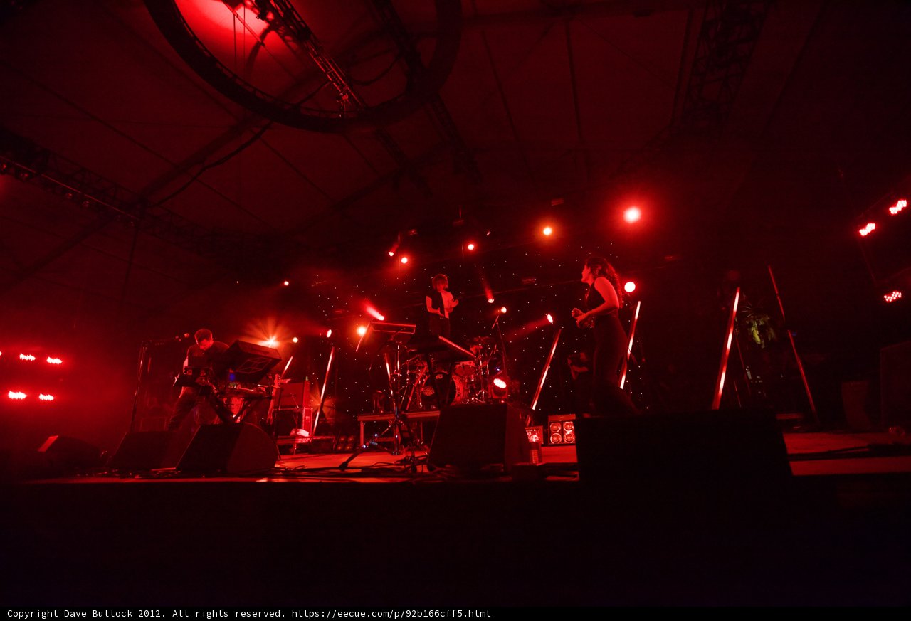 Rocking it under the Red Lights