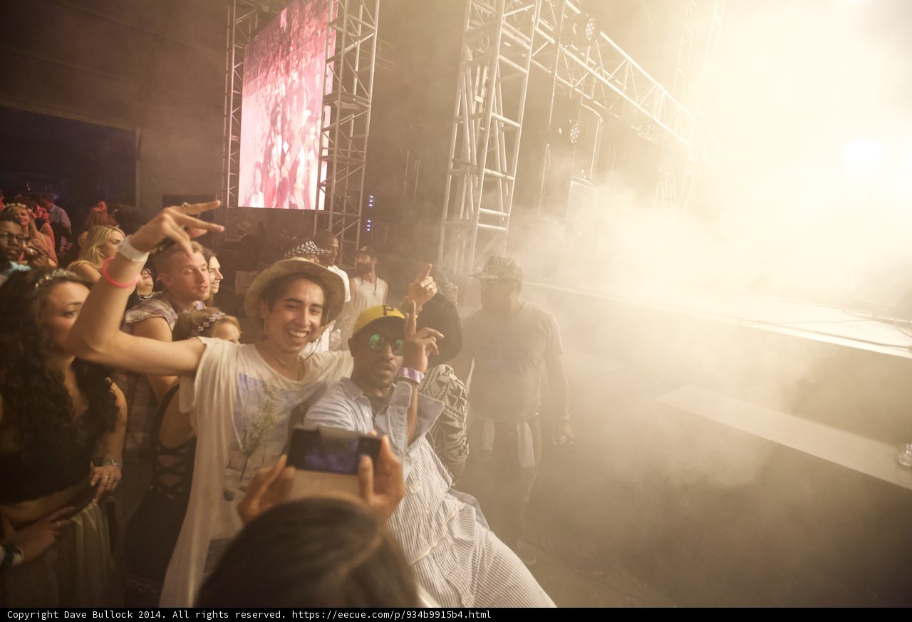 André 3000 captures the concert atmosphere