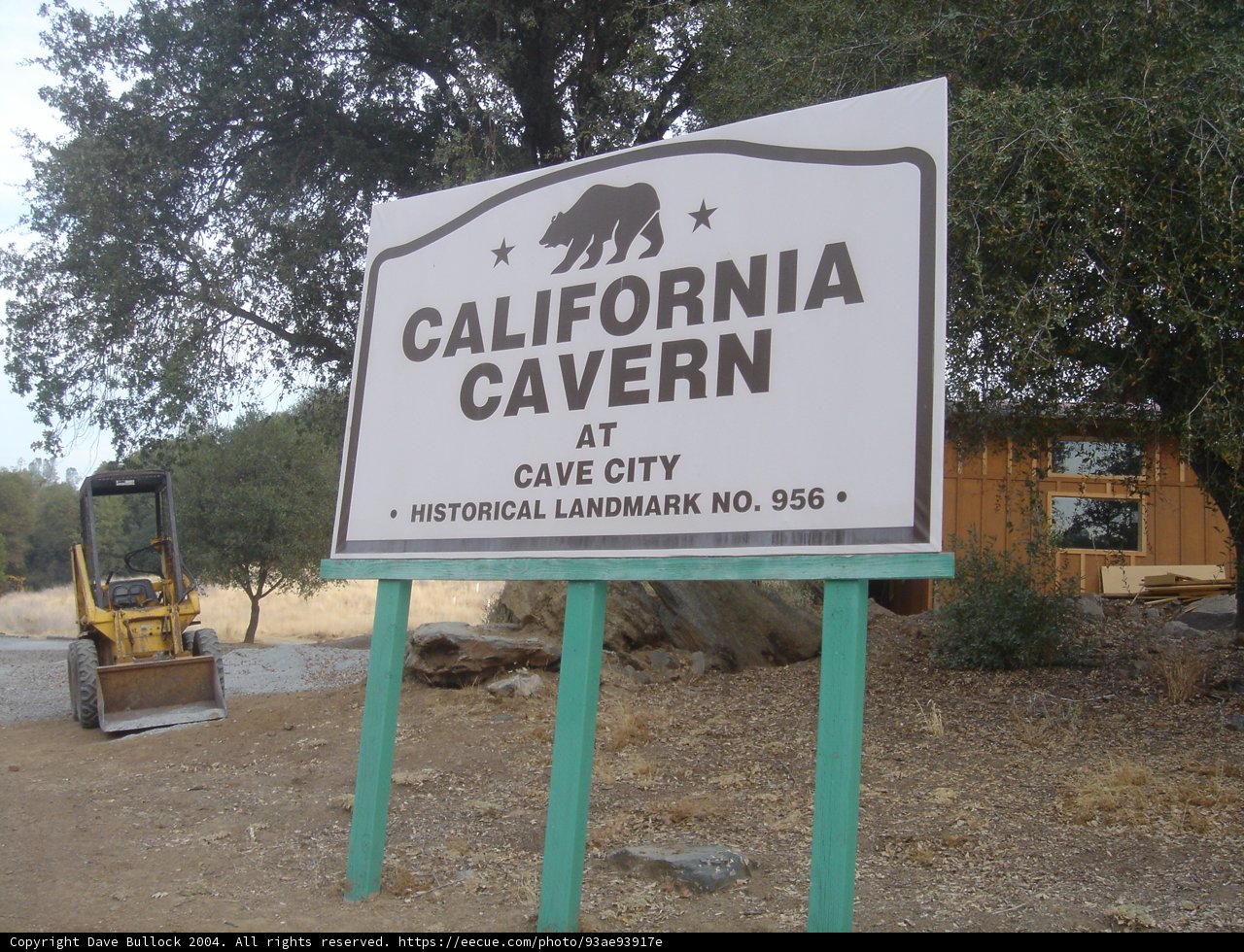 Gateway to California Caverns