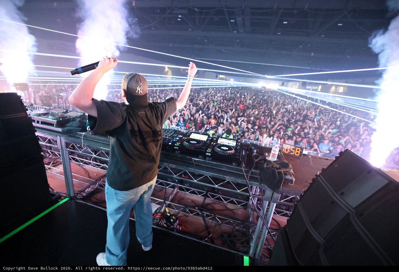 DJ Hypes Massive Crowd at Wobbleland 2026