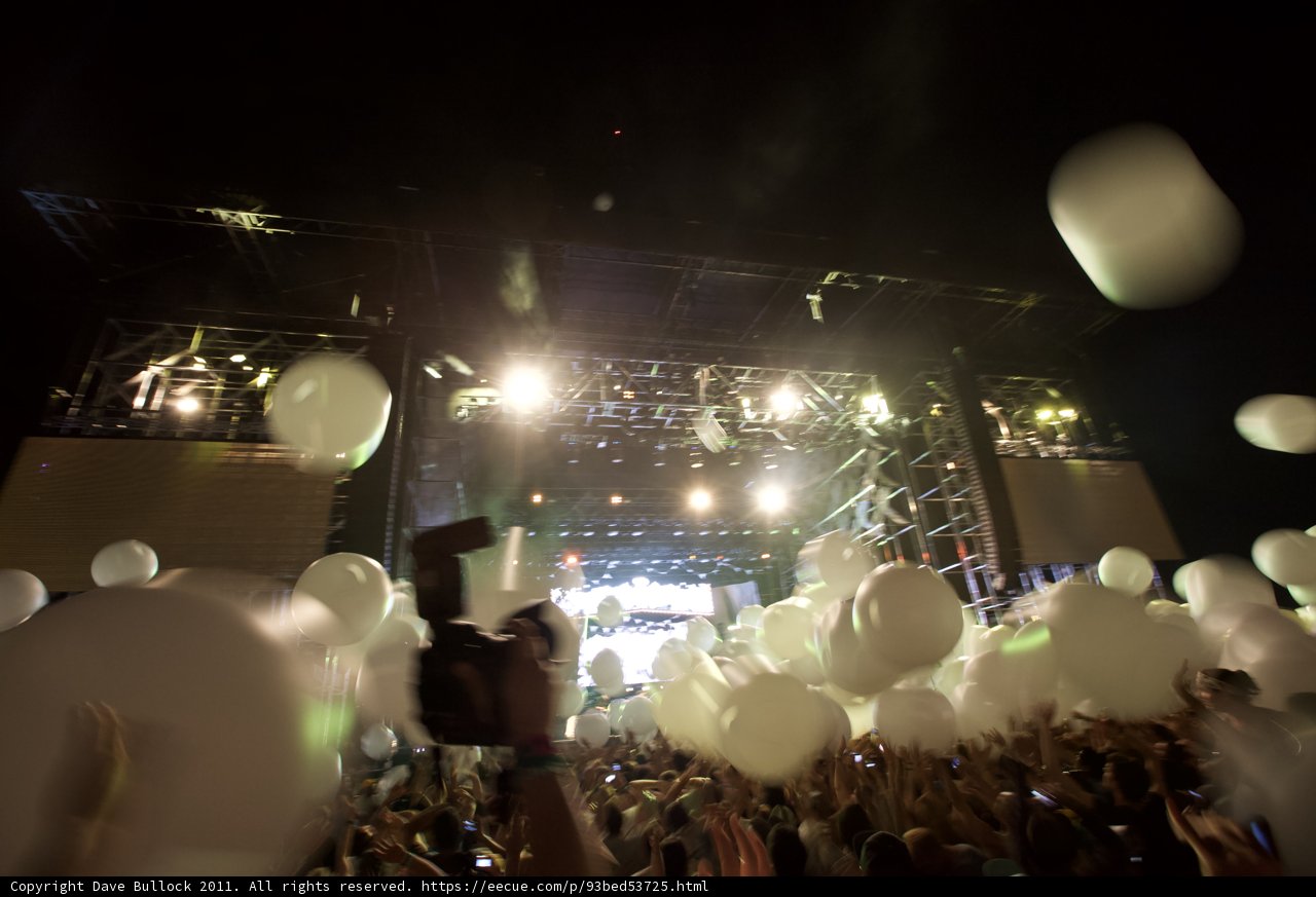 Balloons Light Up the Night at Coachella 2011