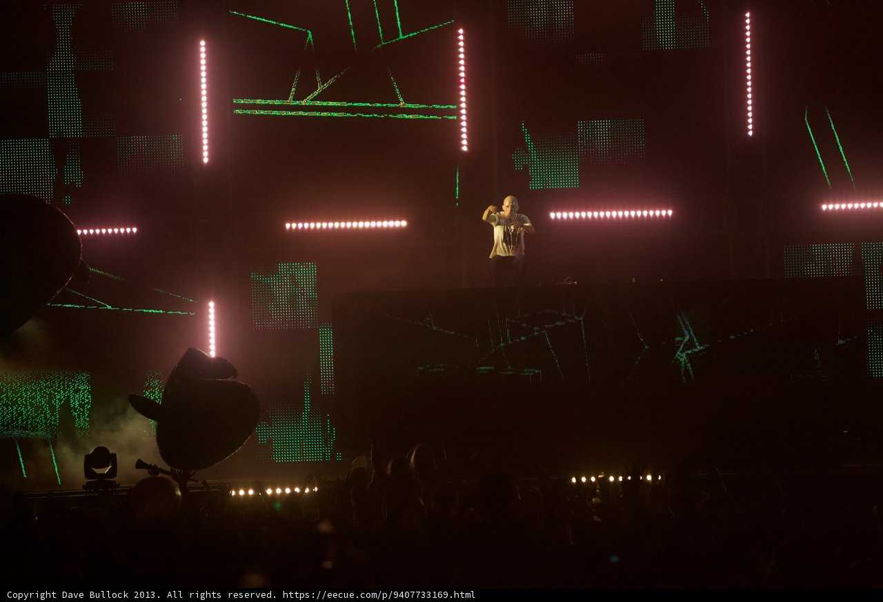 Moby rocks Coachella with the green lights