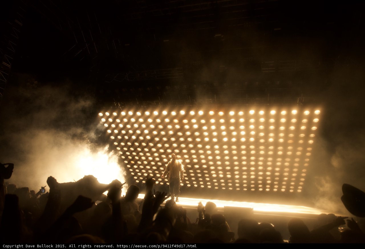 Kanye West Fog Wall Left
