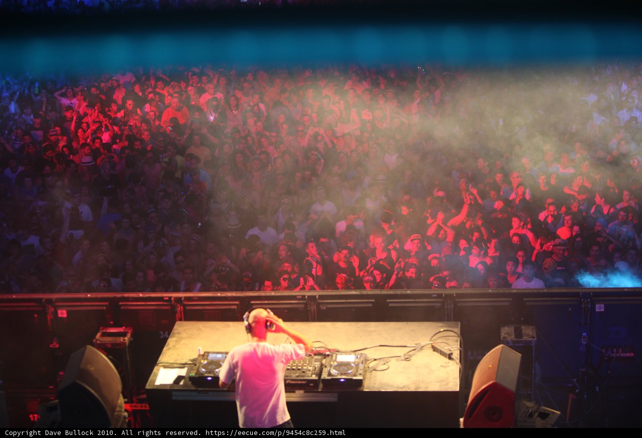 Nicholas McDonald Spins Up a Storm at Coachella