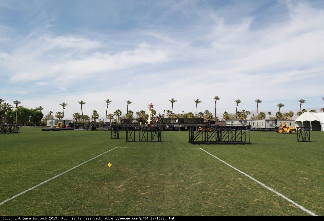 Tennis Under the Palms