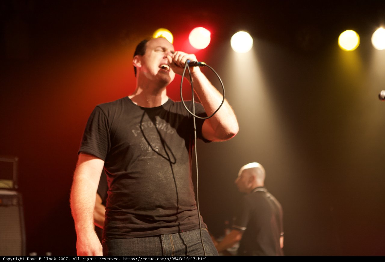 Bad Religion Rocks the Glasshouse with Crowd-Pleasing Performance
