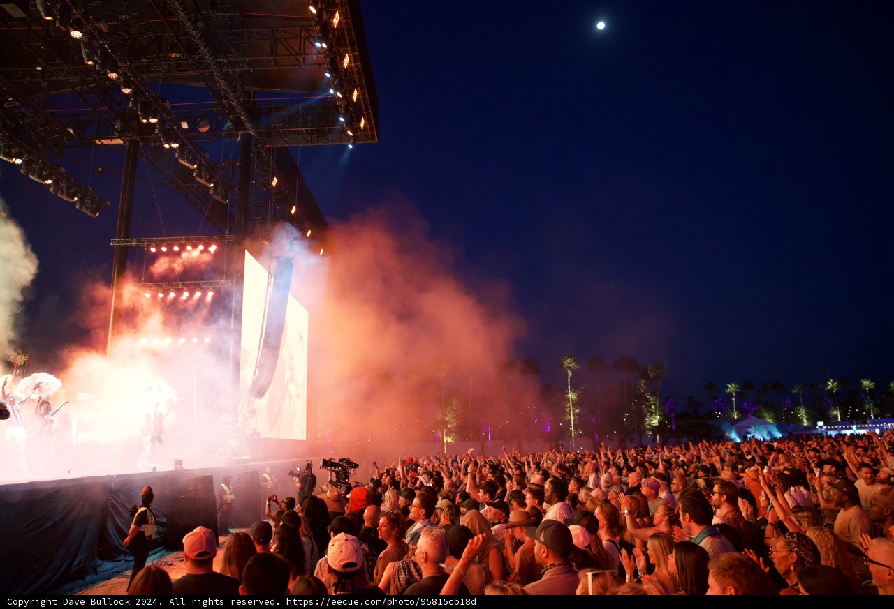 Under the Desert Moon: A Night at Coachella 2024