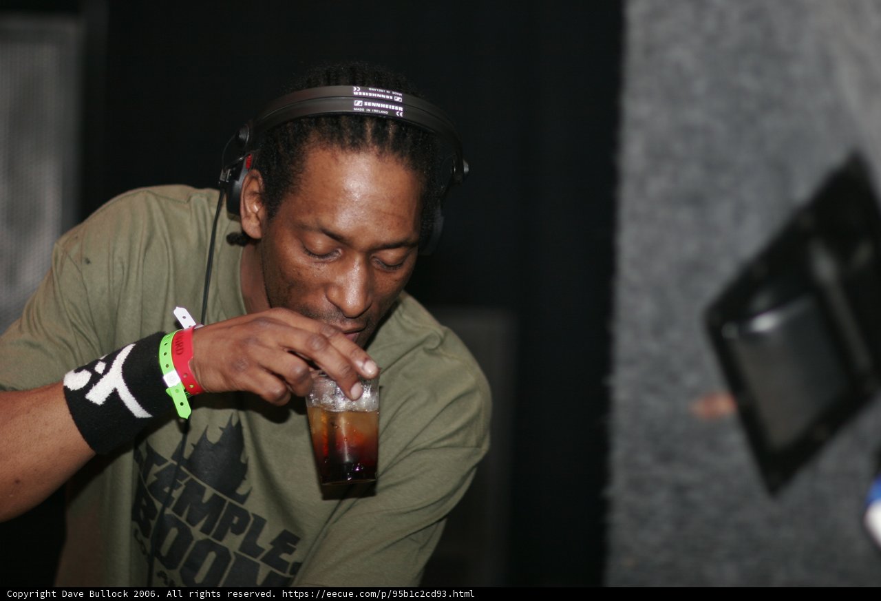 Sipping and Grooving