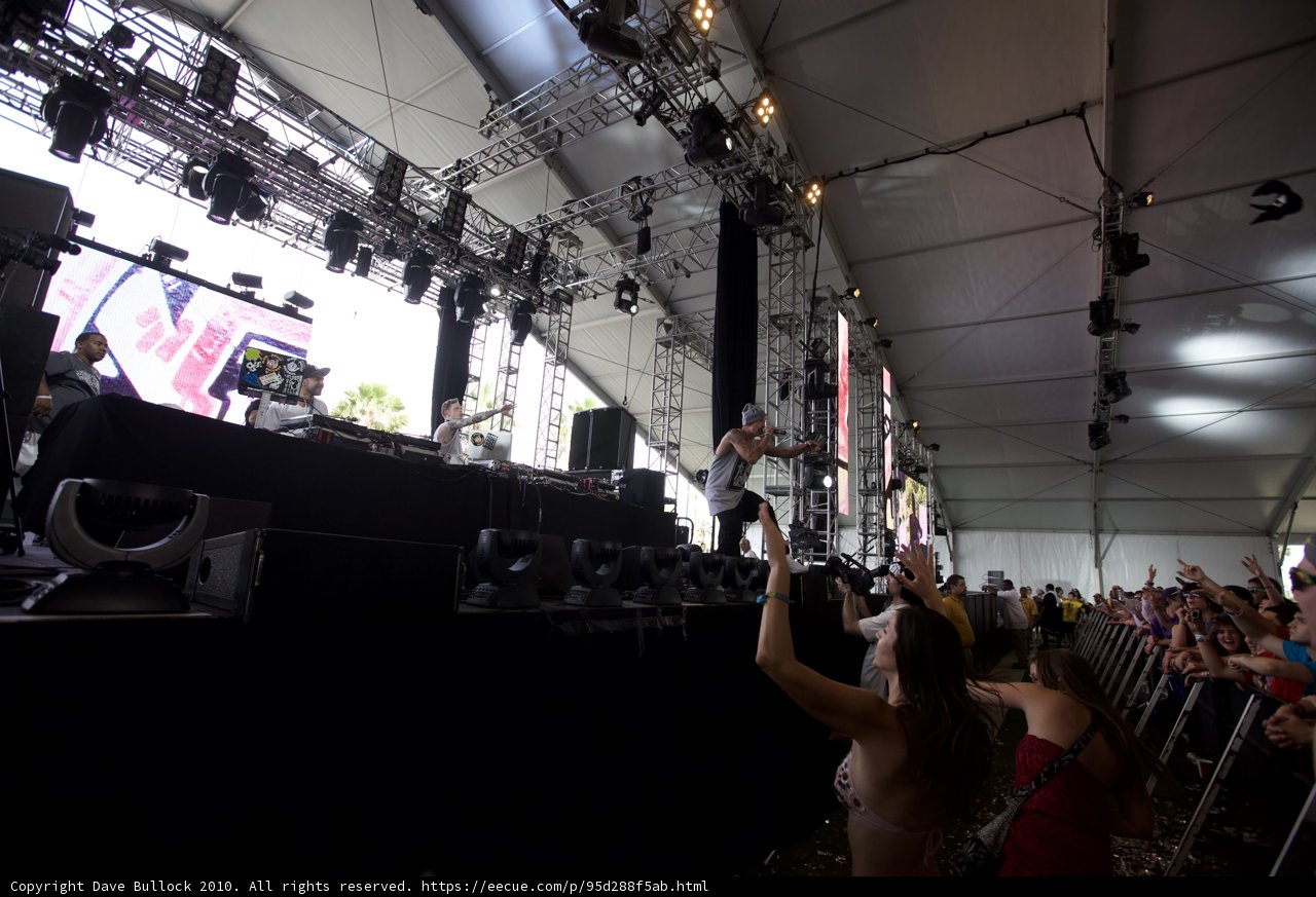The Electrifying Music Festival Experience