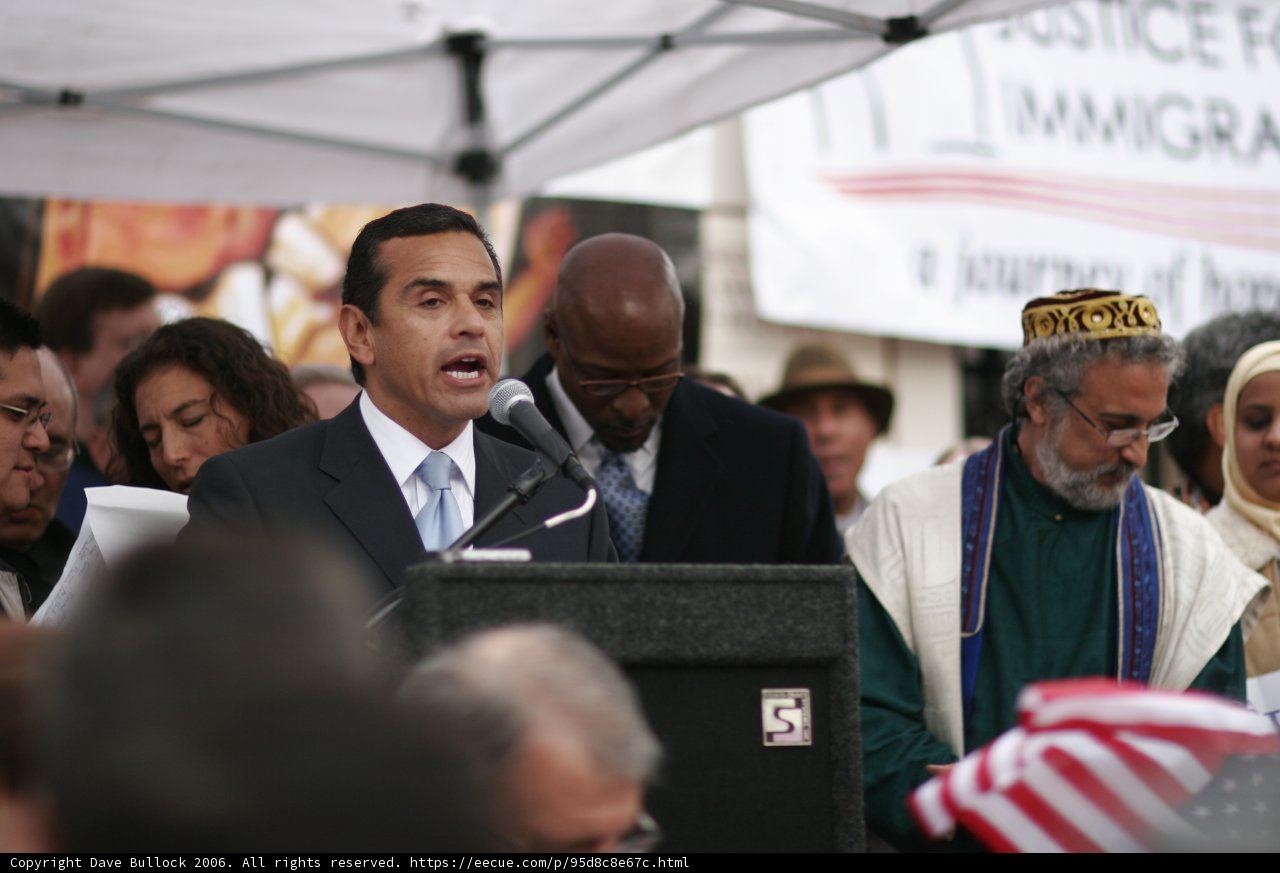 Antonio Villaraigosa Addresses the Crowd